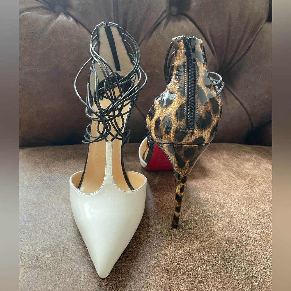 CHRISTAIN LOUBOUTIN WHITE CHEETAH PUMPS SIZE 39